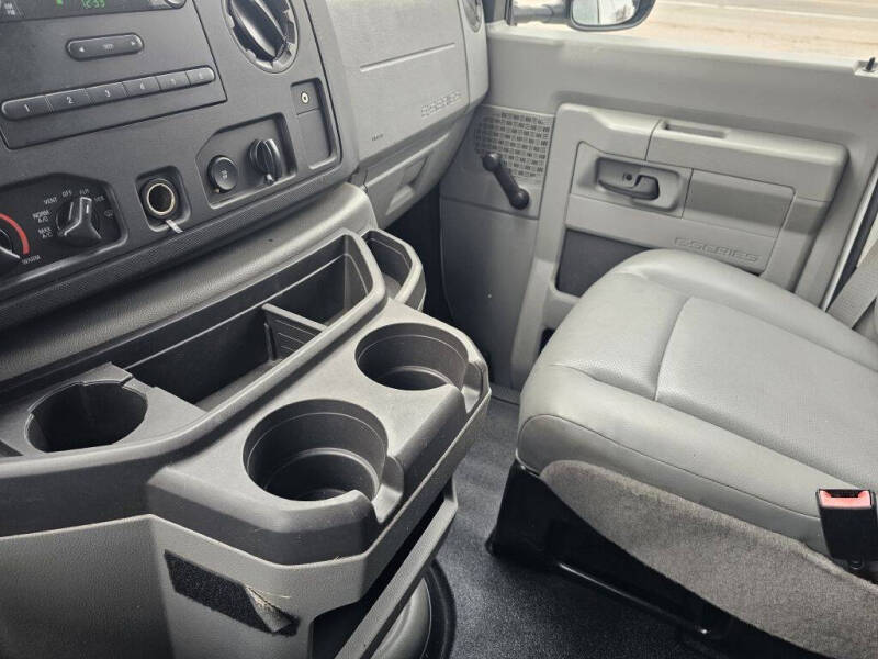 2014 Ford E-Series E-250