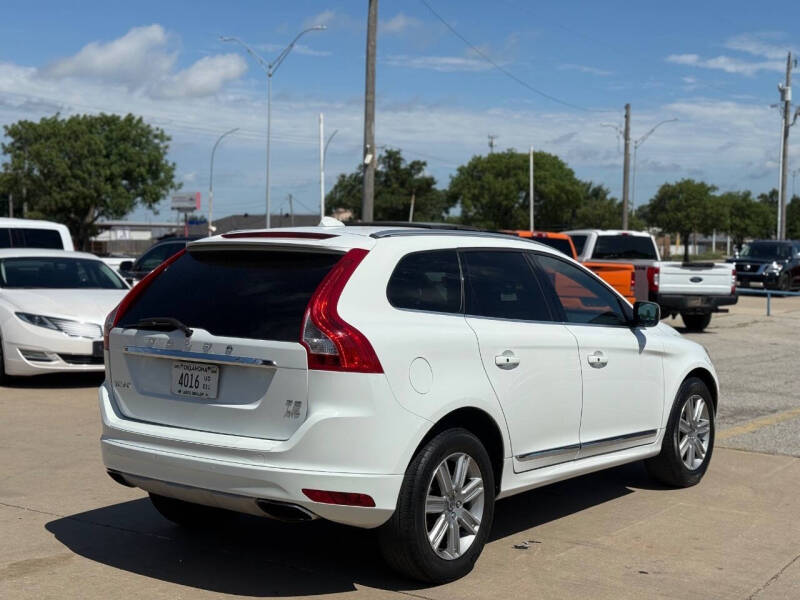 2016 Volvo XC60 T5 Premier