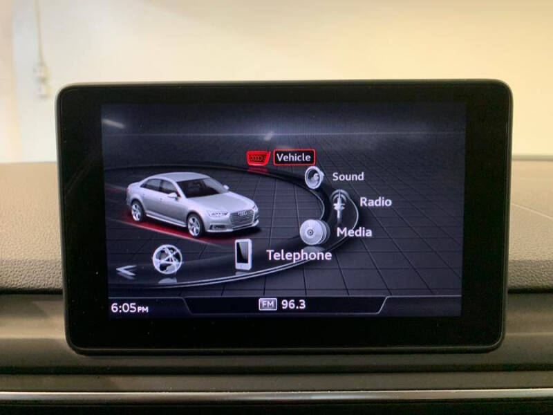 2019 Audi A4 quattro Premium 45 TFSI