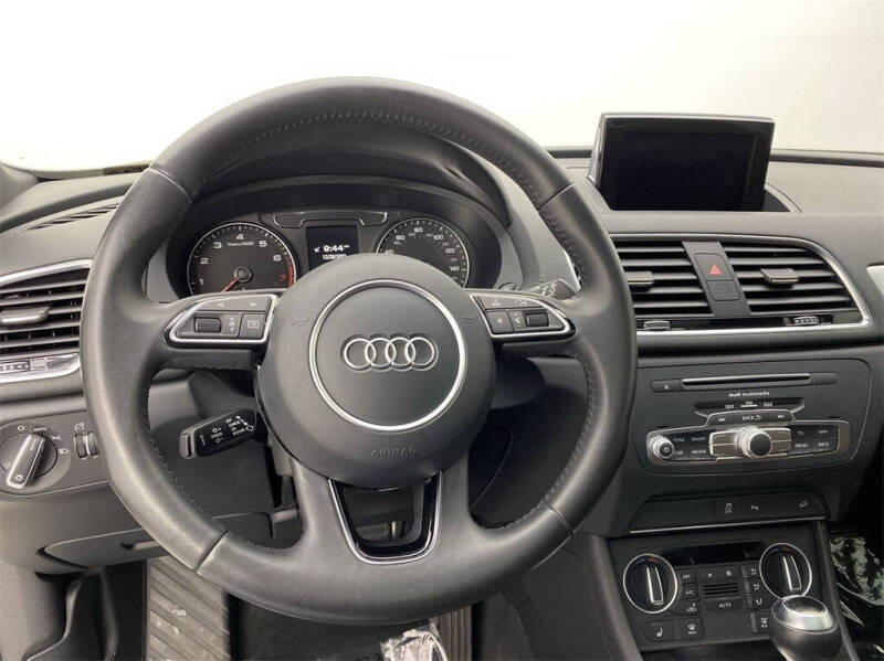 2017 Audi Q3 2.0T Prestige