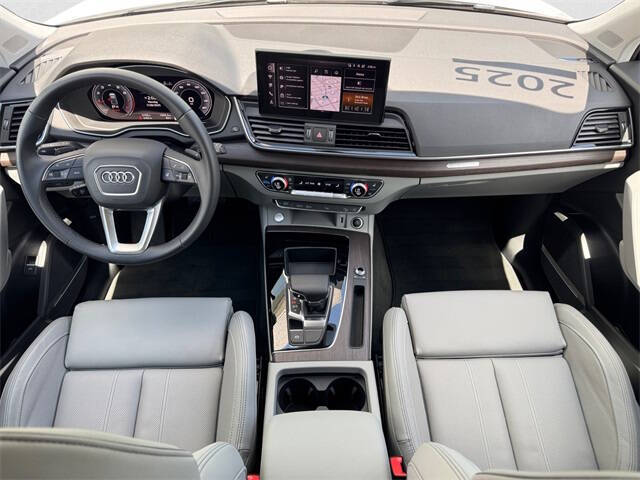 2025 Audi Q5 quattro S line Prem Plus 45 TFSI