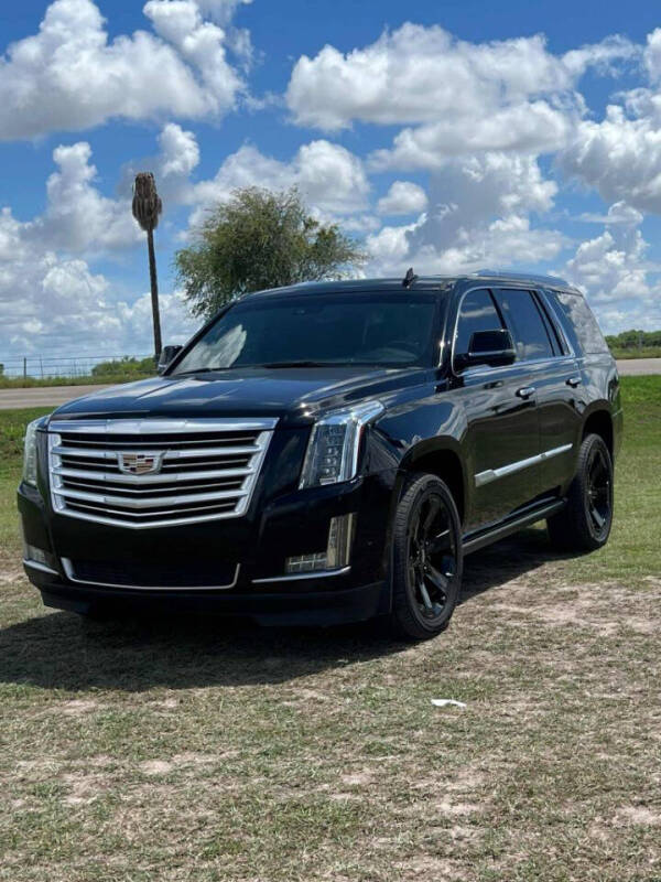 2018 Cadillac Escalade Platinum's photo