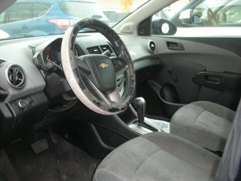 2015 Chevrolet Sonic LS Auto