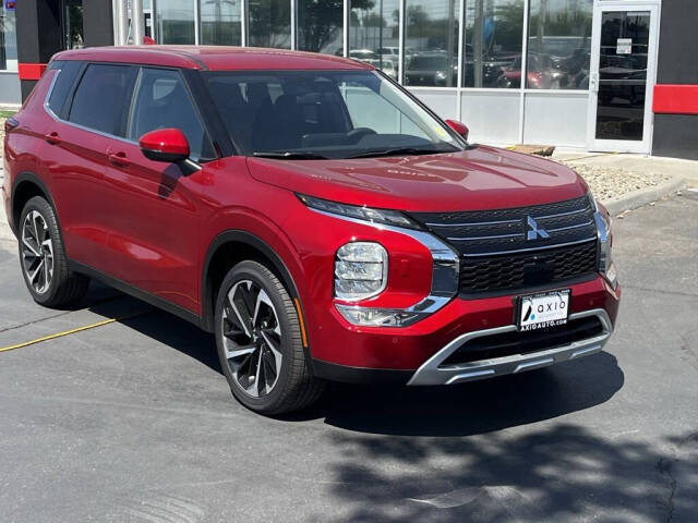 2024 Mitsubishi Outlander for sale at Axio Auto Boise in Boise, ID