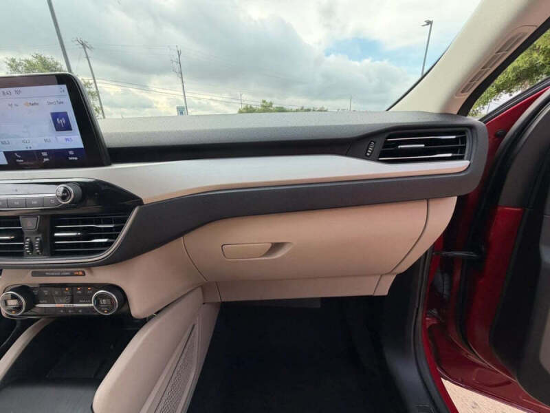 2021 Ford Escape SEL
