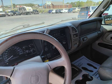 2000 Cadillac Escalade