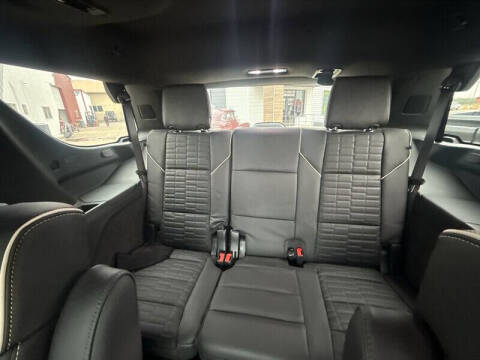 2025 Cadillac Escalade Sport Platinum