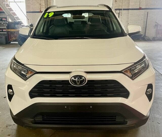 Used 2019 Toyota RAV4 XLE Premium with VIN 2T3A1RFV7KW016333 for sale in Schuyler, NE