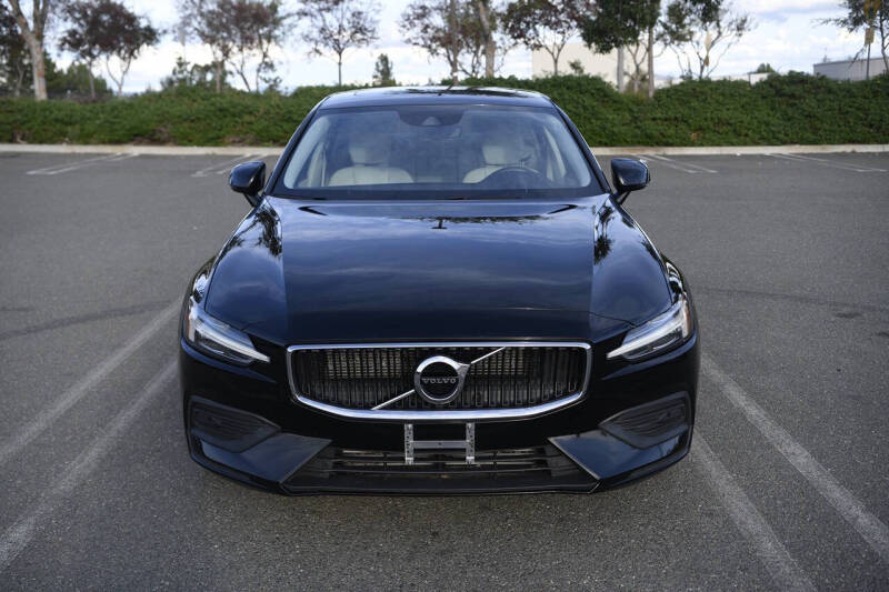 2019 Volvo S60 T5 Momentum