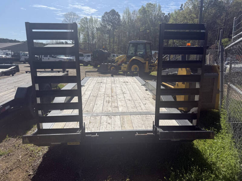 2025 Rawmaxx Bumper Pull