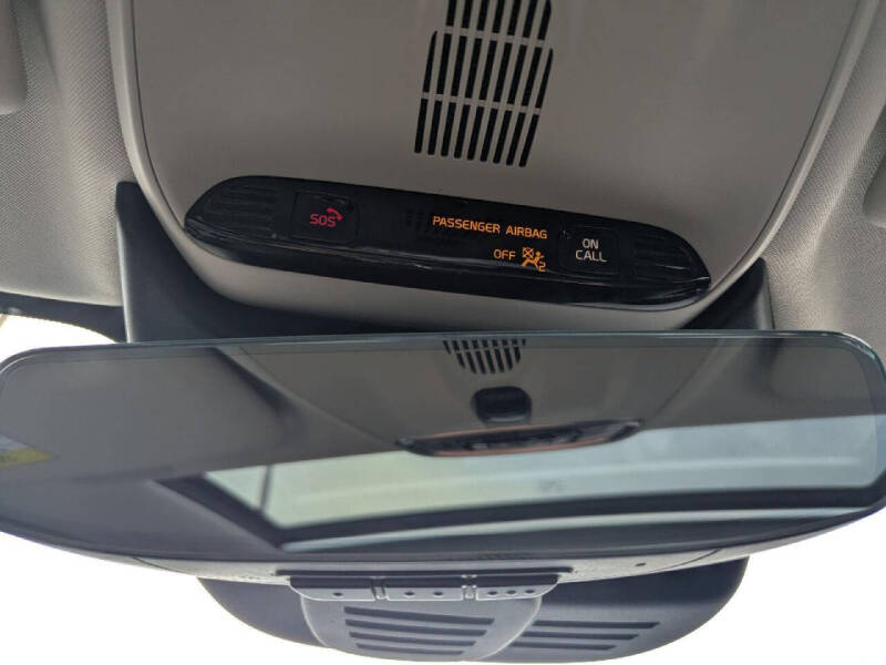 2022 Volvo S60 B5 Momentum