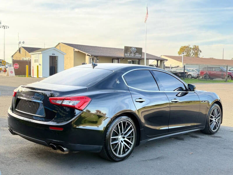 2017 Maserati Ghibli
