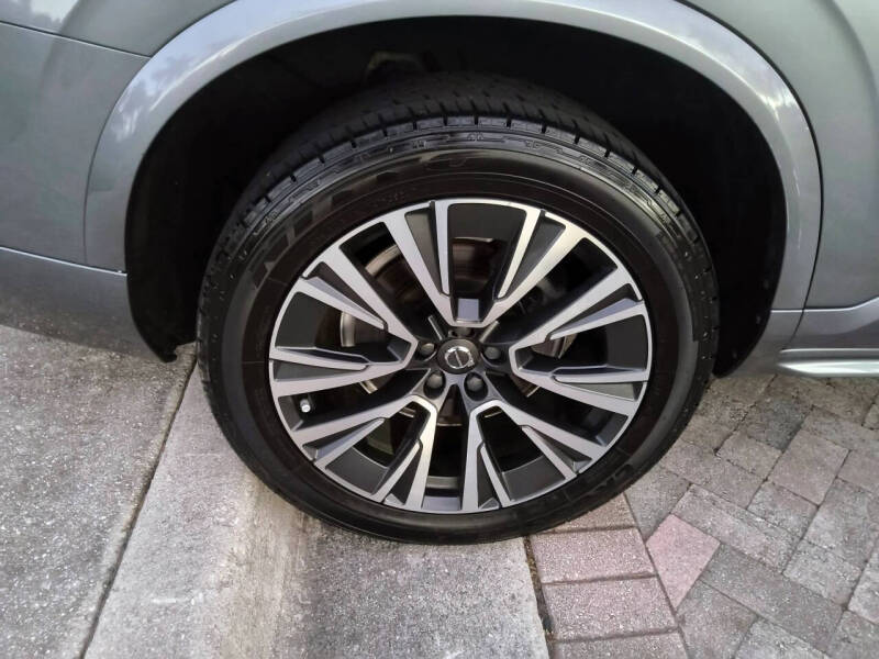 2020 Volvo XC90 T5 Momentum