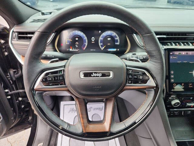 2022 Jeep Grand Cherokee Summit