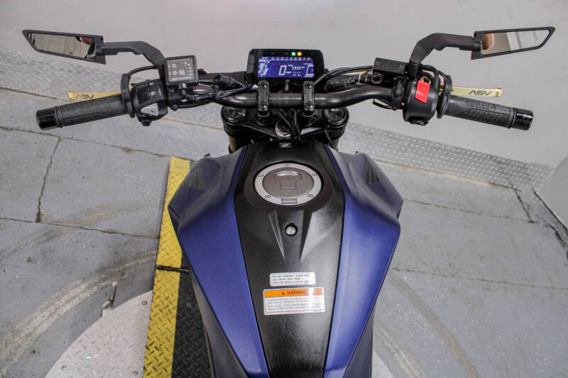 2022 Honda CB300R ABS