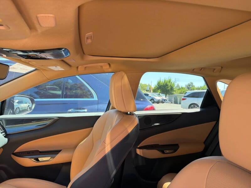 2025 Lexus NX 250 Premium