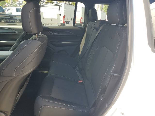 2025 Jeep Grand Cherokee Laredo X