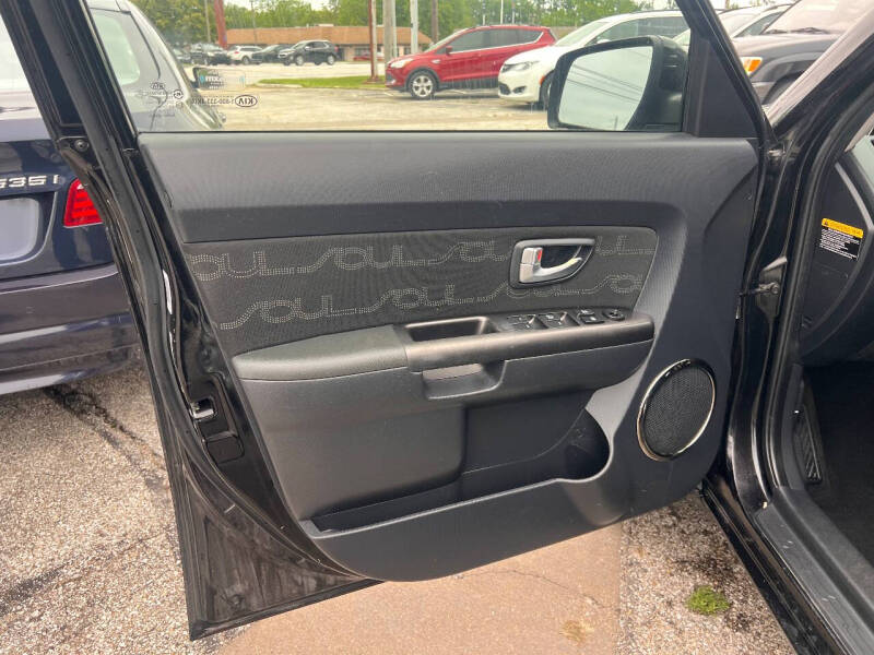 2013 Kia Soul +