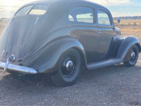 1937 Ford Tudor