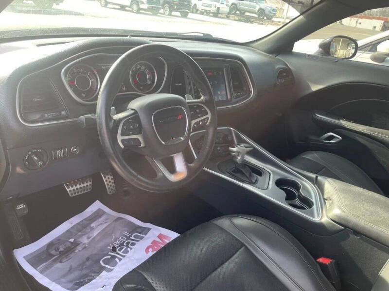 2015 Dodge Challenger SXT Plus
