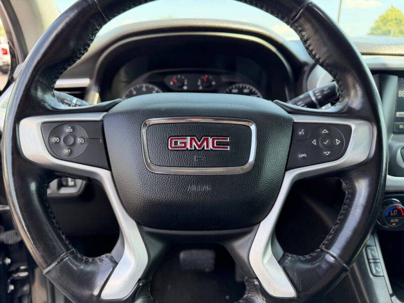 2019 GMC Acadia SLE-2