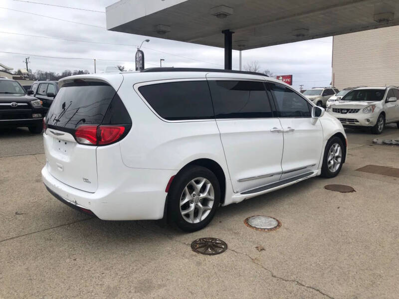 2017 Chrysler Pacifica