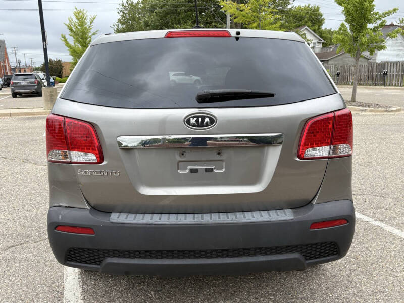 2012 Kia Sorento LX