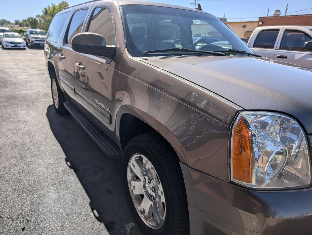 2013 GMC Yukon XL for sale at ENZO AUTO in Parma, OH