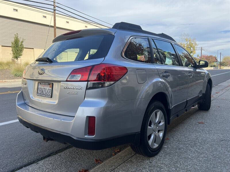 2012 Subaru Outback 2.5i