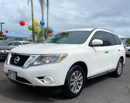 2013 Nissan Pathfinder for sale at PONO'S USED CARS in Hilo HI