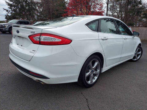 2014 Ford Fusion SE