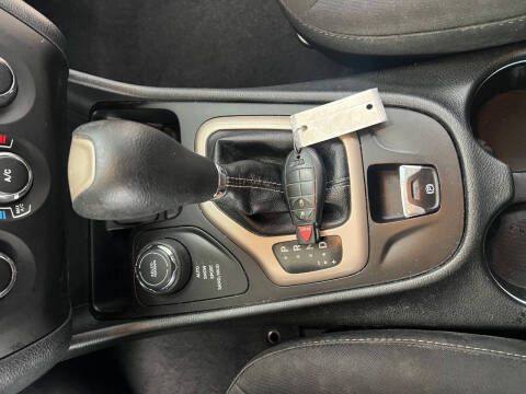 2014 Jeep Cherokee Sport