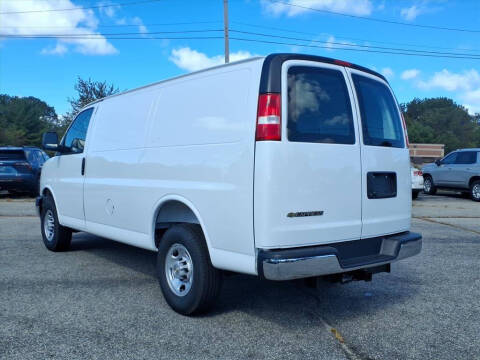 2025 Chevrolet Express 2500