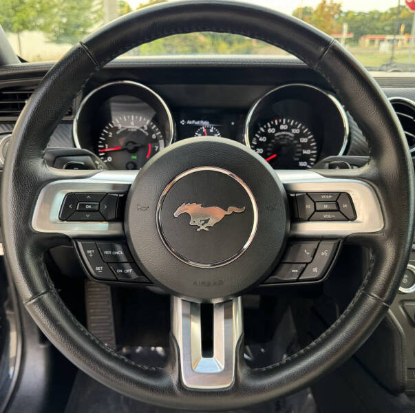 2016 Ford Mustang V6