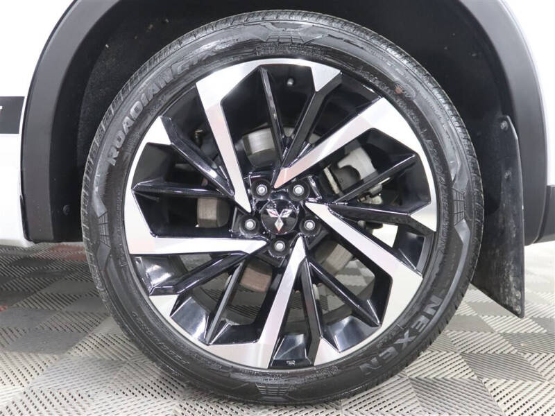 2024 Mitsubishi Outlander PHEV SE