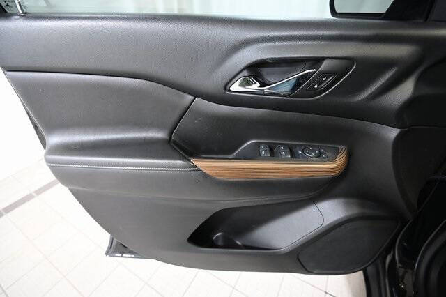 2017 GMC Acadia SLE-1