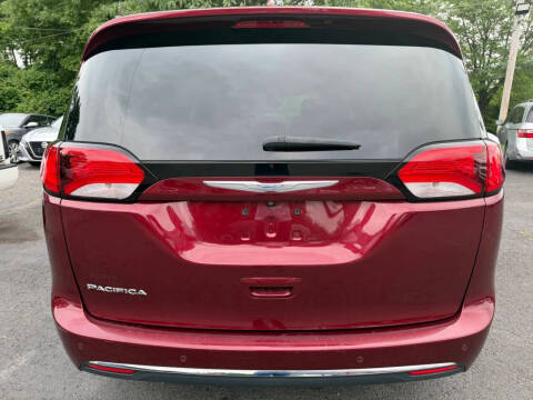 2017 Chrysler Pacifica