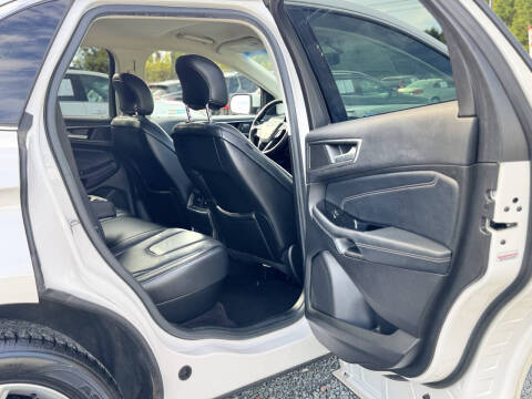 2017 Ford Edge Titanium