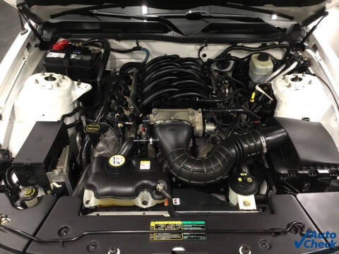 2005 Ford Mustang GT Deluxe