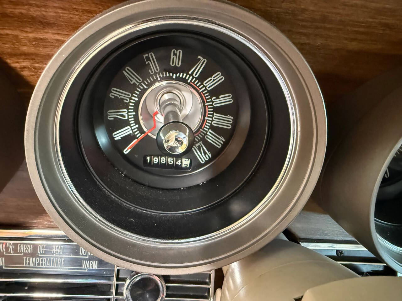1967 Ford Thunderbird 39