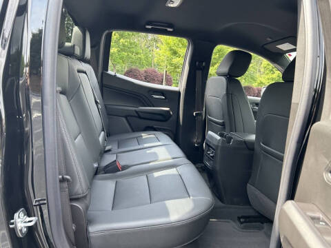 2025 GMC Canyon Elevation