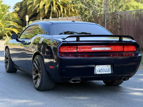 2012 Dodge Challenger R/T Plus