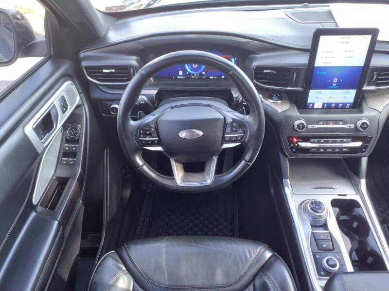 2020 Ford Explorer Platinum