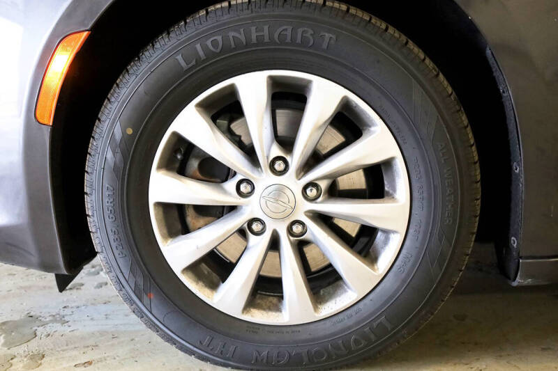 2020 Chrysler Pacifica Touring L