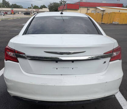 2013 Chrysler 200 Touring