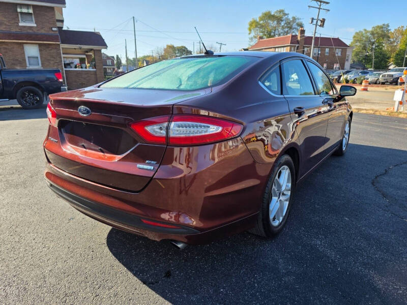 2016 Ford Fusion SE