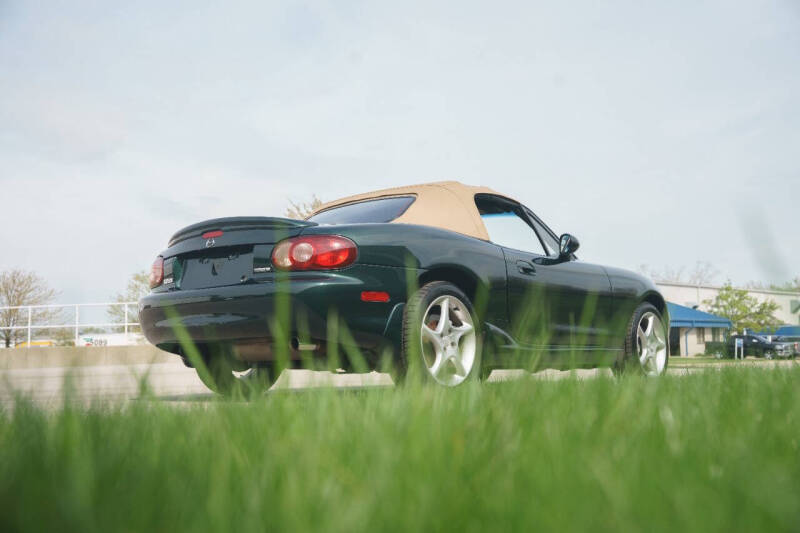 2002 Mazda MX-5 Miata LS