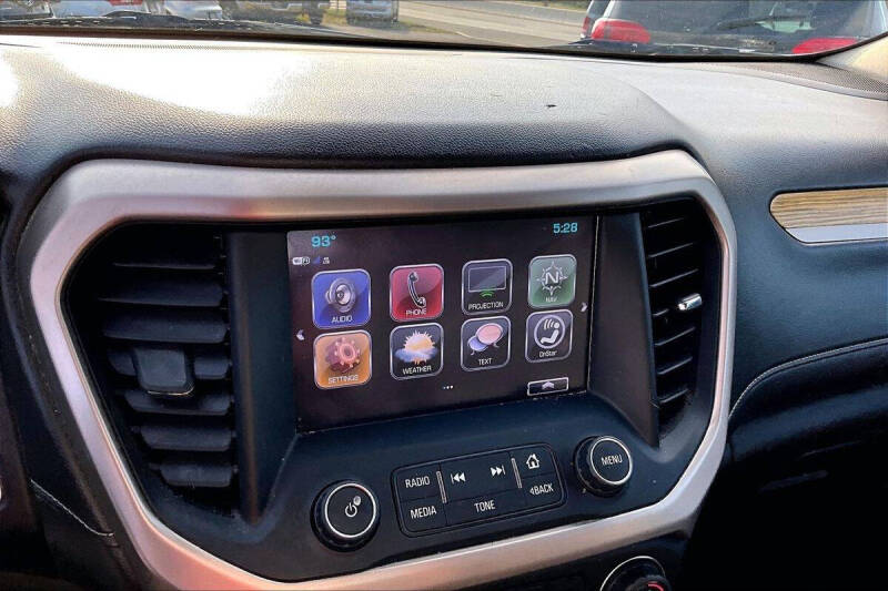 2017 GMC Acadia Denali