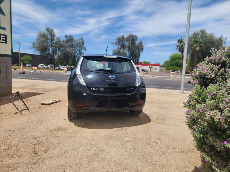 2013 Nissan LEAF S