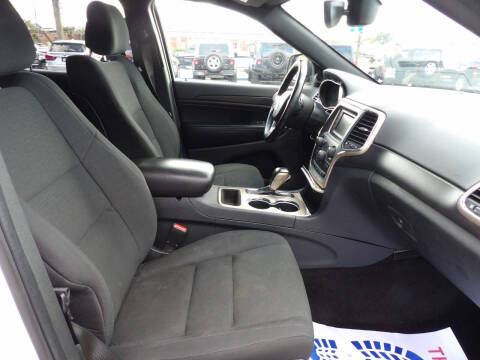 2017 Jeep Grand Cherokee Laredo